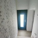 Casa Adriana - *