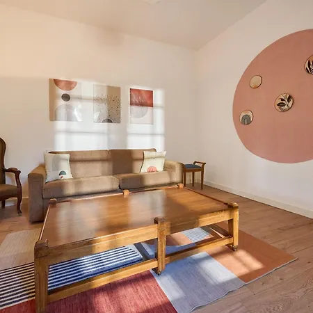 Casa Adriana - *
